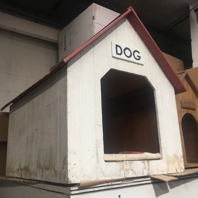DOG KENNEL, Large White Painted Painted 